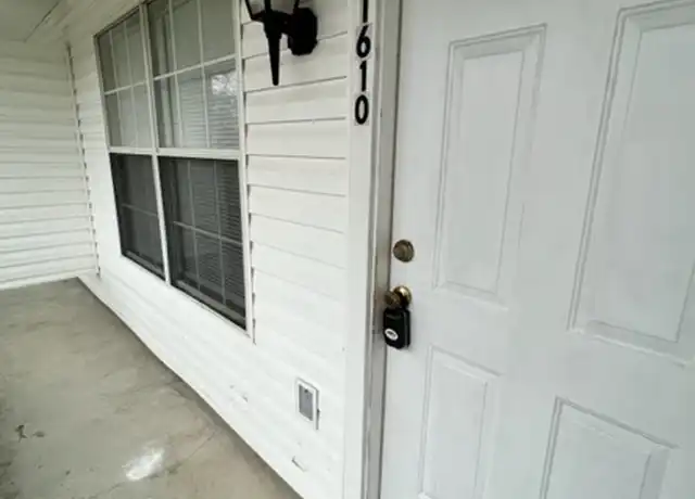 Property at 1610 Saint John Bosco St Unit 1, Westlake, LA, 70669, 2 beds, 1 bath, [object Object]