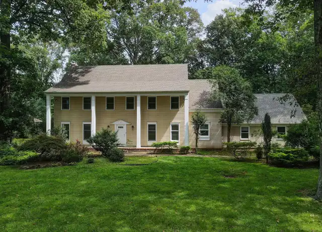 Property at 18 Seven Oaks Dr, Holmdel, NJ, 07733, 5 beds, 3 baths, [object Object]