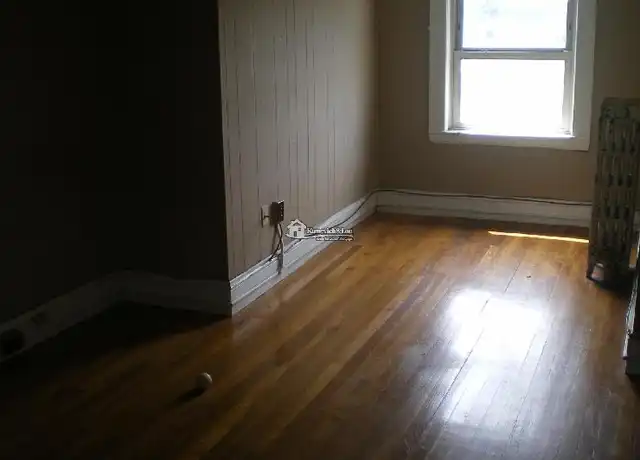 Property at 61 Putnam Rd Unit 2, Somerville, MA, 02145, 4 beds, 1 bath, [object Object]