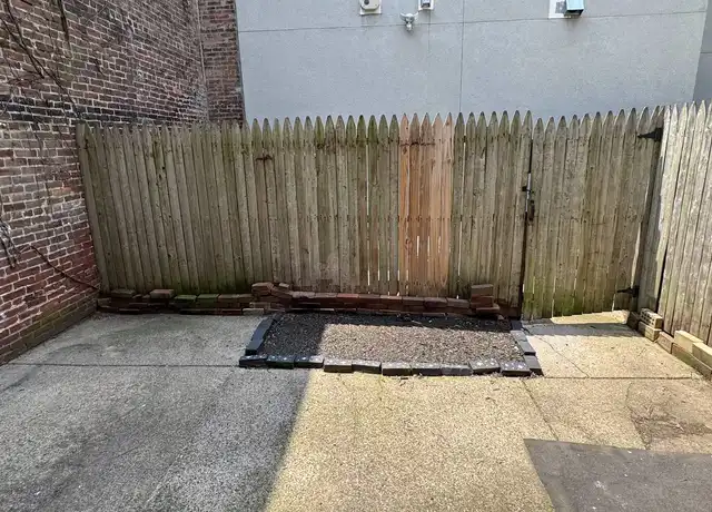 Property at 420 S 15th St Unit 1R, Philadelphia, PA, 19146, 1 bed, 1 bath, [object Object]