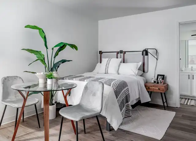 Property at The Penleigh Branson Row - 300 Francis St, Branson, MO, 65616, 0 beds, 1 bath, [object Object]