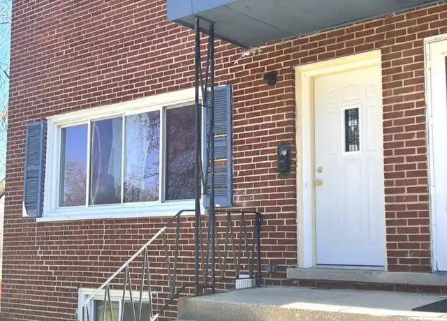 Property at 905 W North Ave Unit A, Villa Park, IL, 60181, 3 beds, 1.5 baths, [object Object]