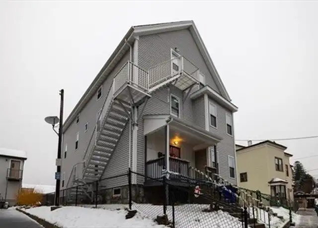 Property at 140 Pearce St Unit 2, Fall River, MA, 02720, 3 beds, 1 bath, [object Object]