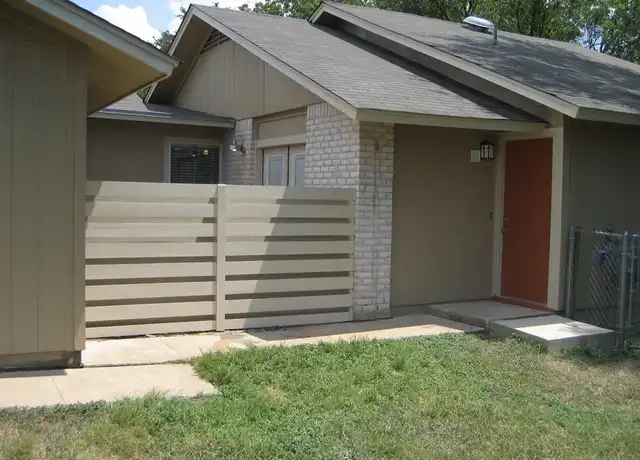 Property at 10806 Lambert Cir Unit B, Austin, TX, 78758, 2 beds, 1 bath, [object Object]