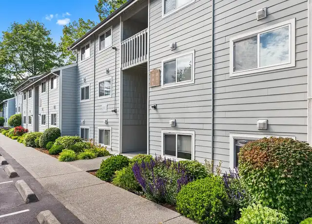 Property at Steele Manor Apartments - 621 S Steele St, Tacoma, WA, 98405, 2 beds, 1 bath, [object Object]