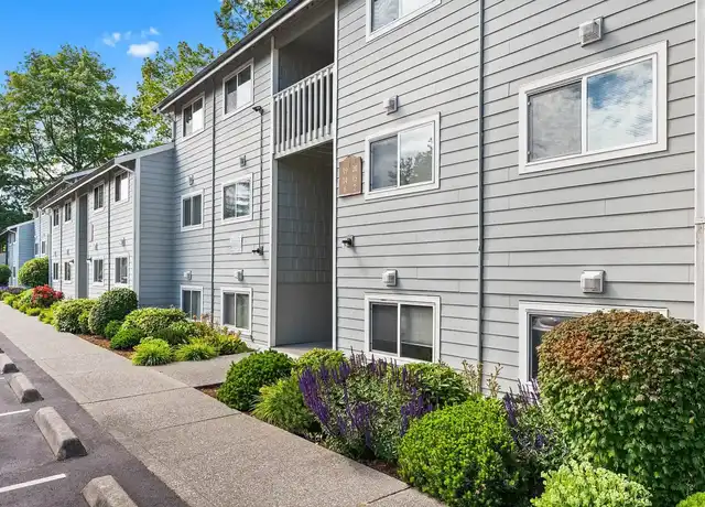 Property at Steele Manor Apartments - 621 S Steele St, Tacoma, WA, 98405, 2 beds, 1 bath, [object Object]