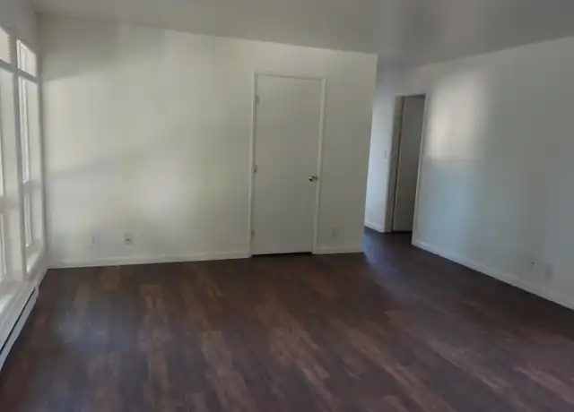 Property at 738 Norman Ave NE, Salem, OR, 97301, 2 beds, 1 bath, [object Object]