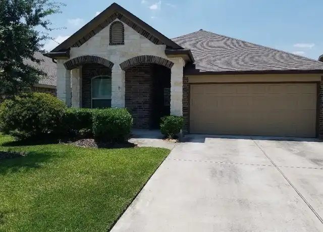 Property at 208 Morgan Isle Ln, Dickinson, TX, 77539, 3 beds, 2 baths, [object Object]