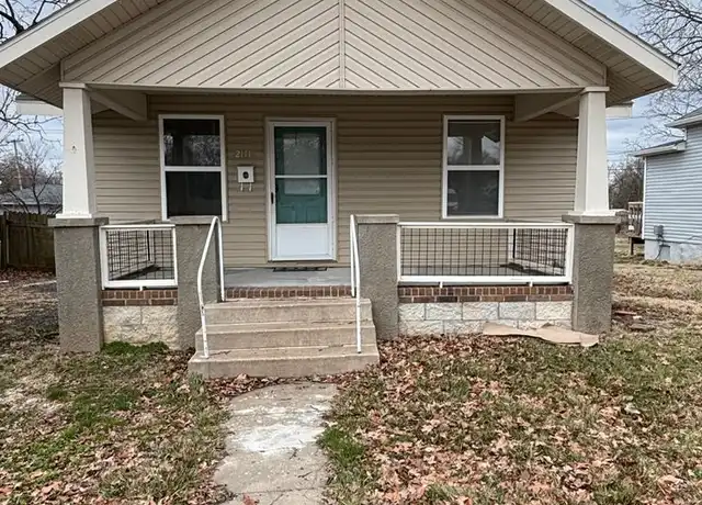 Property at 2111 N Ramsey Ave, Springfield, MO, 65803, 3 beds, 1 bath, [object Object]