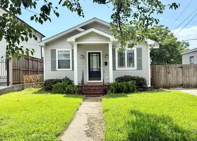 Property at 640 Metairie Lawn Dr, Metairie, LA, 70001, 2 beds, 2 baths, [object Object]
