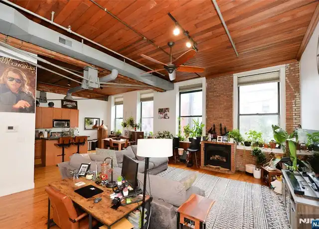Property at 126 Webster Ave Unit 1G, Jersey City, NJ, 07307, 2 beds, 1 bath, [object Object]