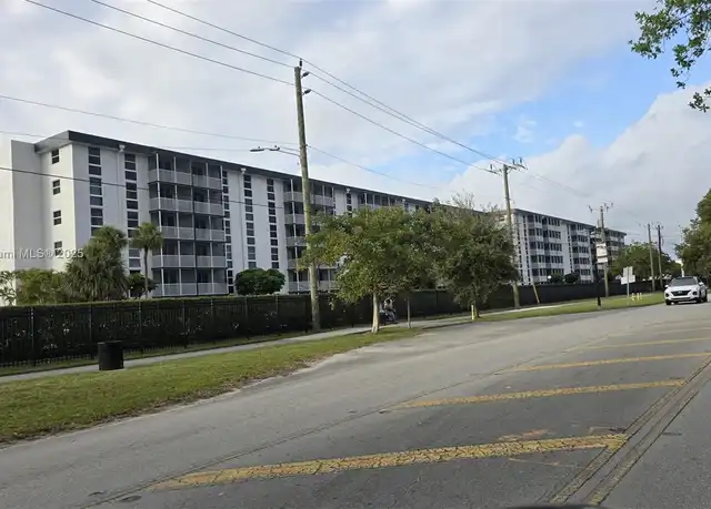 Property at 16851 NE 23rd Ave, North Miami Beach, FL, 33160, 1 bed, 1 bath, [object Object]