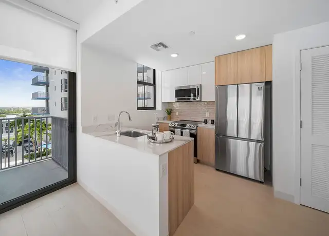 Photo of 1818 Hollywood Blvd, Hollywood, FL 33020