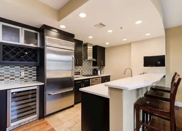 Property at 89 Willow Ave #202, Hoboken, NJ, 07030, 3 beds, 3 baths, [object Object]