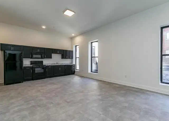 Property at 210 2nd St SE Bldg 308, Cedar Rapids, IA, 52401, 2 beds, 1 bath, [object Object]