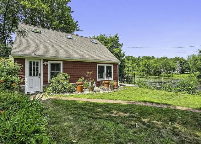 Photo of 39 East St Unit 2, North Grafton, MA 01536
