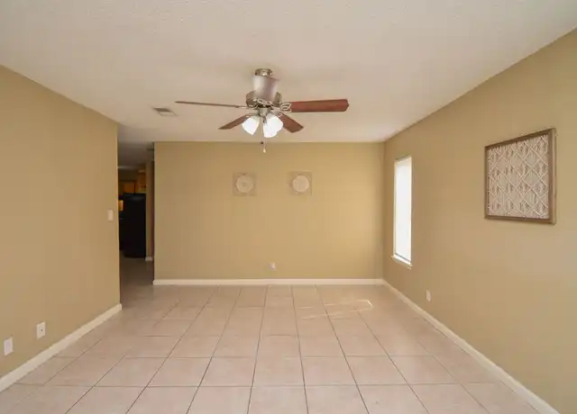 Property at 112 Milann St, Victoria, TX, 77901, 2 beds, 1.5 baths, [object Object]