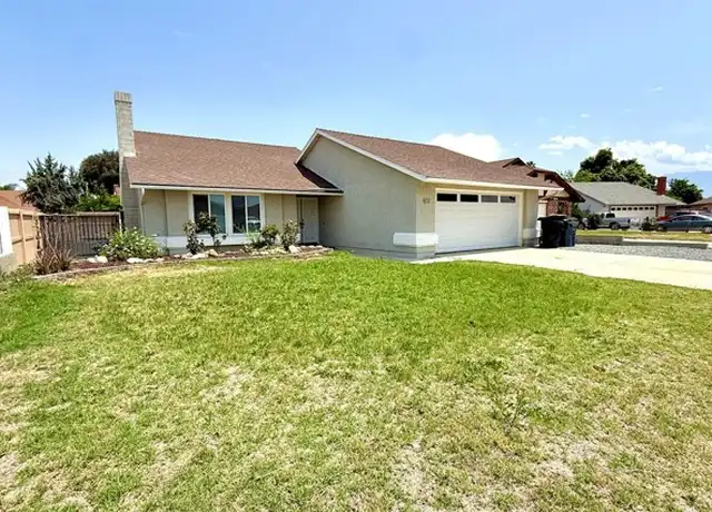 Property at 2382 Carlsbad Cir, Hemet, CA, 92545, 3 beds, 2 baths, [object Object]