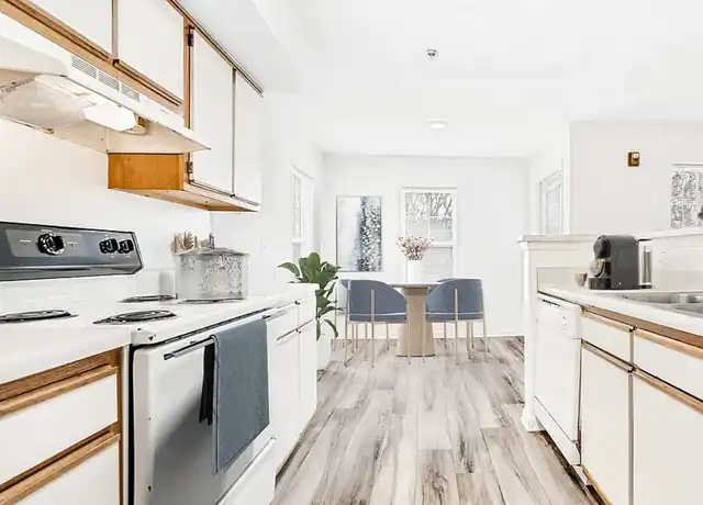 Property at Overlooke at Simms Creek Apartments - 4730 Archean Way, Raleigh, NC, 27616, 1-3 bed, 1-2 bath, [object Object]
