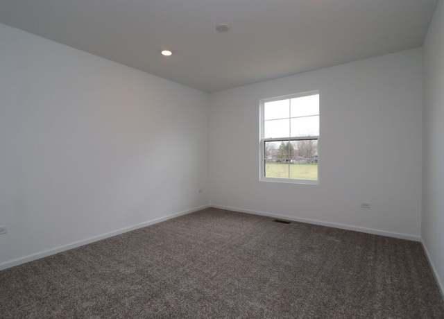 Photo of 15201 S Emerson St, Plainfield, IL 60544