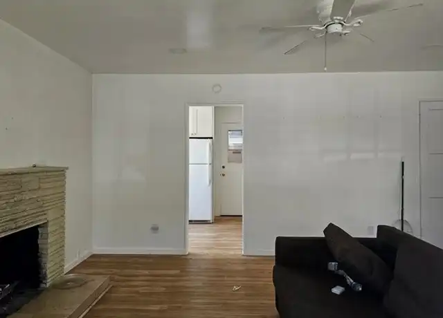 Property at 432 Heliotrope Ave Unit 5, Corona Del Mar, CA, 92625, 2 beds, 1 bath, [object Object]