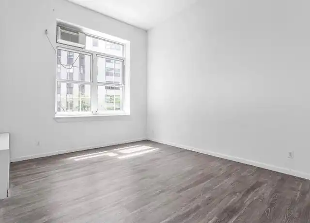 Property at 77 Fulton St Unit 4D, New York, NY, 10038, 2 beds, 1 bath, [object Object]