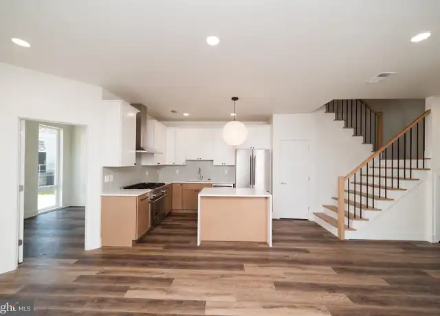 Property at 19 Lincoln Ct Unit 201, Princeton, NJ, 08540, 3 beds, 3 baths, [object Object]