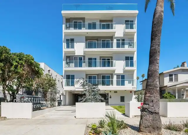 Property at 226 N Berendo St Unit 201, Los Angeles, CA, 90004, 2 beds, 1 bath, [object Object]