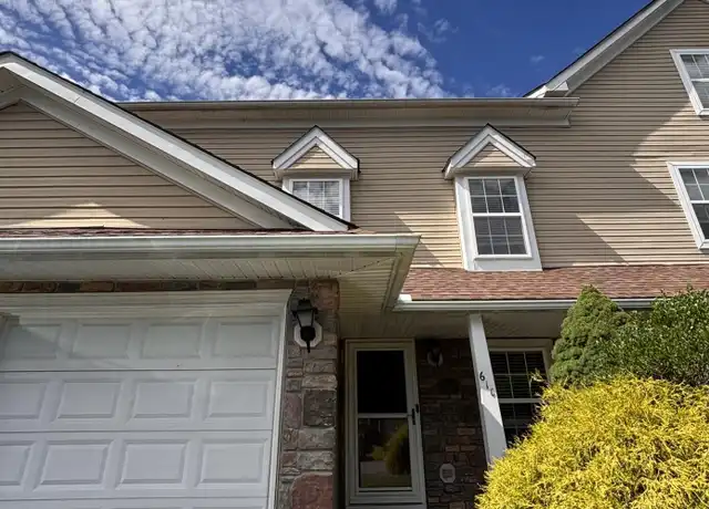 Property at 61 Lower Ridgeview Cir Unit C, East Stroudsburg, PA, 18302, 3 beds, 2.5 baths, [object Object]