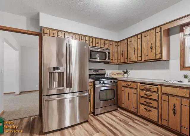 Property at 13612 Upton Ave S, Burnsville, MN, 55337, 4 beds, 3 baths, [object Object]