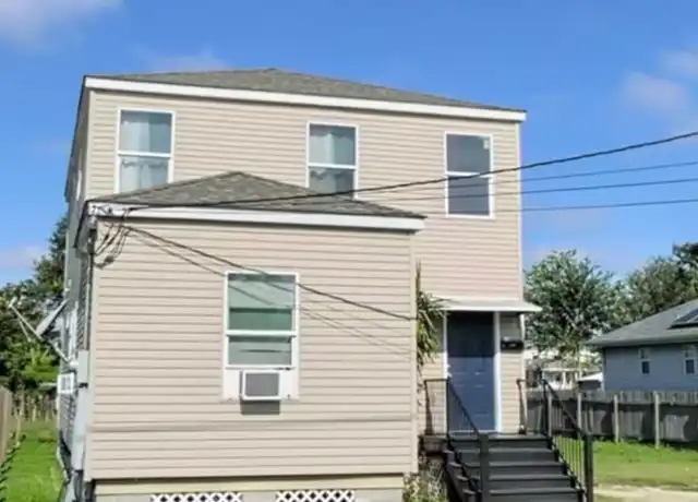 Property at 1610 Tupelo St, New Orleans, LA, 70117, 2 beds, 1 bath, [object Object]
