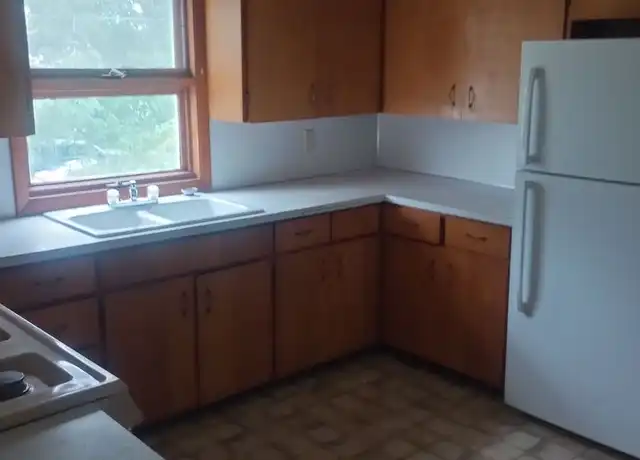 Property at 210 Hendricks St Unit 1/2, Merrill, WI, 54452, 2 beds, 1 bath, [object Object]