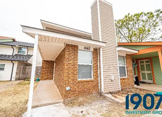 Property at 1067 Rambling Oaks Dr, Norman, OK, 73072, 2 beds, 2 baths, [object Object]