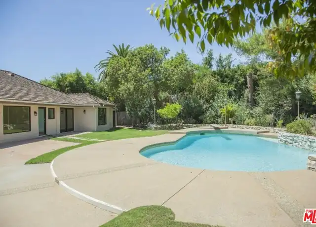 Property at 17965 Seabreeze Dr, Pacific Palisades, CA, 90272, 4 beds, 3.5 baths, [object Object]