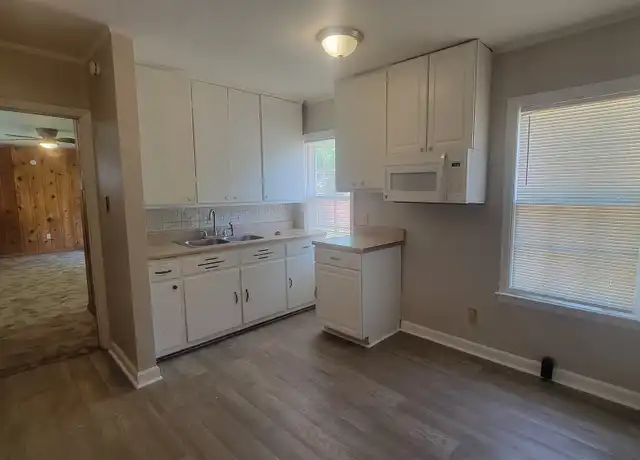 Property at 3562 Macon Rd, Memphis, TN, 38122, 2 beds, 1 bath, [object Object]