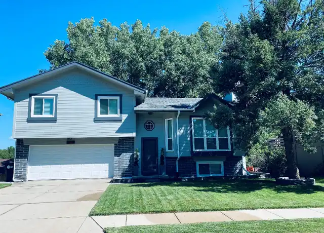 Property at 8845 N 82nd Ave, Omaha, NE, 68122, 3 beds, 2 baths, [object Object]