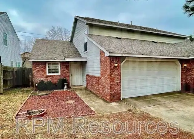 Property at 307 Colony Dr, Norman, OK, 73072, 3 beds, 2.5 baths, [object Object]