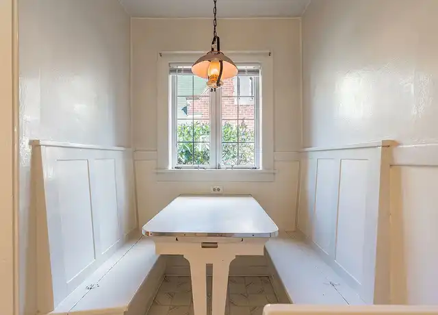 Property at Broadway Court - 425 10th Ave E, Seattle, WA, 98102, 0 beds, 1 bath, [object Object]