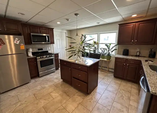 Property at 80 Park Ave Unit 4, Revere, MA, 02151, 1 bed, 1 bath, [object Object]