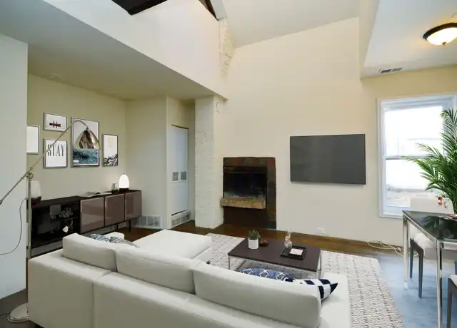 Property at 888 W Lill Ave Unit 888-2F, Chicago, IL, 60614, 3 beds, 1 bath, [object Object]
