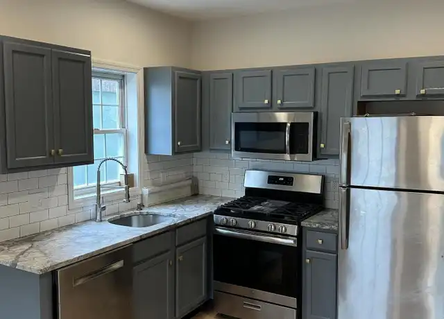 Property at 10 Henry St Unit Lower, Greenwich, CT, 06830, 2 beds, 1 bath, [object Object]