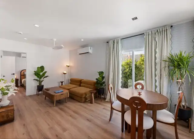 Property at 372 S Belardo Rd Unit 08, Palm Springs, CA, 92262, 1 bed, 1 bath, [object Object]