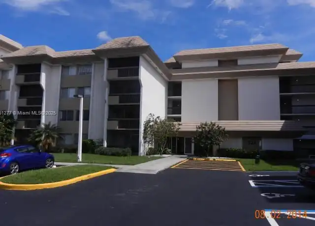 Property at 721 N Pine Island Rd #310, Plantation, FL, 33324, 1 bed, 1.5 baths, [object Object]