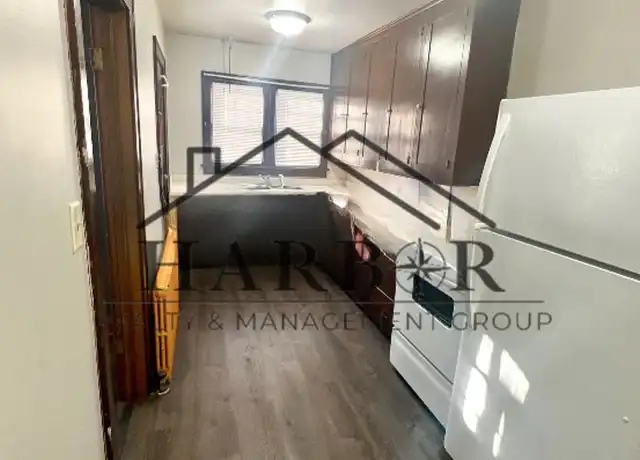 Property at 905 1st Ave SW, Austin, MN, 55912, 2 beds, 1 bath, [object Object]
