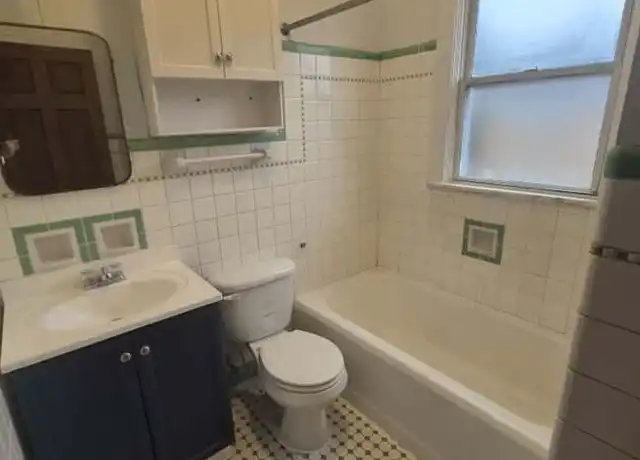 Property at 2214 Memorial Pkwy Unit 3, Fort Thomas, KY, 41075, 1 bed, 1 bath, [object Object]