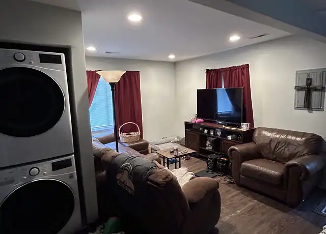 Property at 174 Warrior Cir, Oak Ridge, TN, 37830, 2 beds, 1 bath, [object Object]