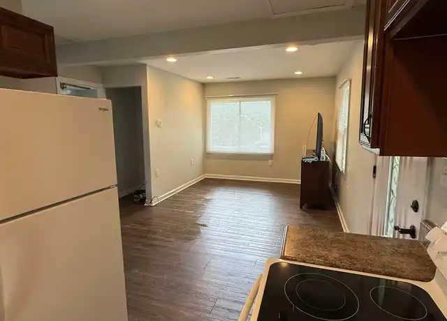 Property at 174 Warrior Cir, Oak Ridge, TN, 37830, 2 beds, 1 bath, [object Object]