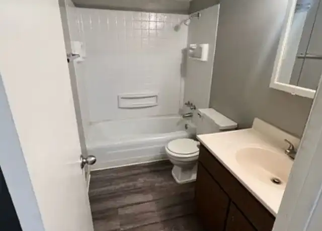 Property at 519 W 27th St S Unit 585-201, Wichita, KS, 67217, 1 bed, 1 bath, [object Object]
