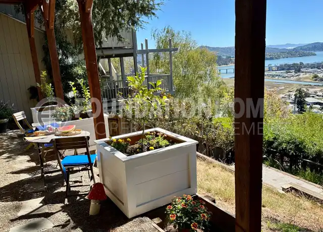 Property at 201 Cleveland Ct, Mill Valley, CA, 94941, 2 beds, 2 baths, [object Object]