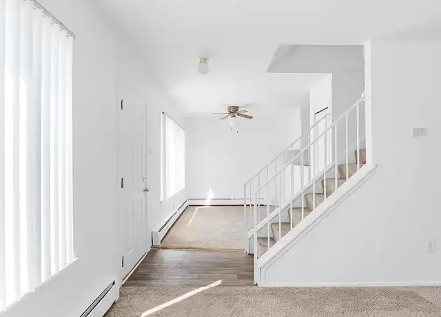 Property at Dearborn Club Apartments - 5726 Inkster Rd, Dearborn Heights, MI, 48127, 1 bed, 1 bath, [object Object]